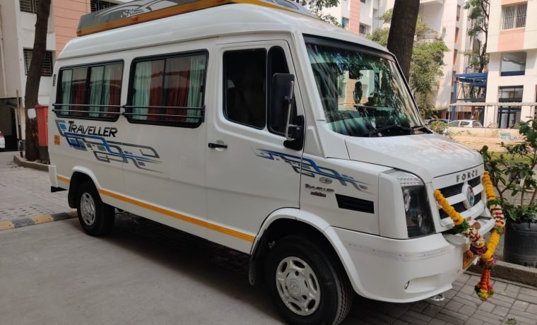 12 Seater Tempo Traveller on rent