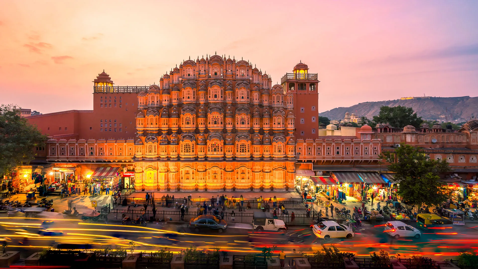 Tempo Traveller in Jaipur